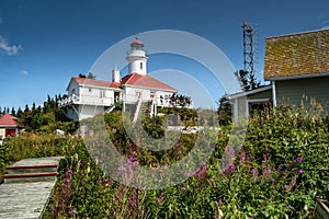 Lighthouse Pot ÃÂ  lÃ¢â¬â¢Eau-de-Vie photo